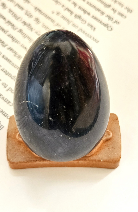 Green Jade Stone Egg – The Stone of Luck, Harmony & Healing