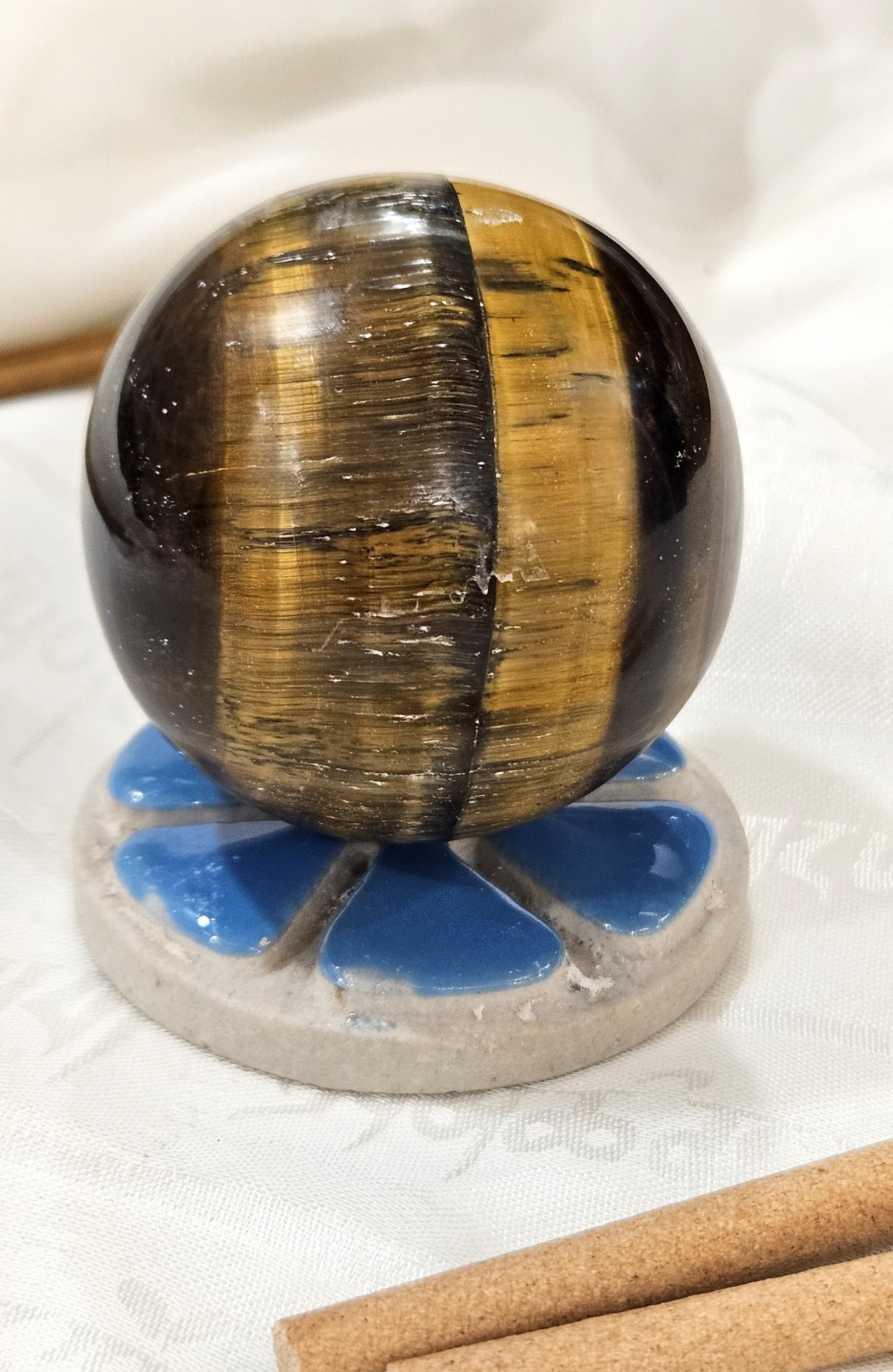 Tiger Eye Sphere – Stone of Courage & Focus